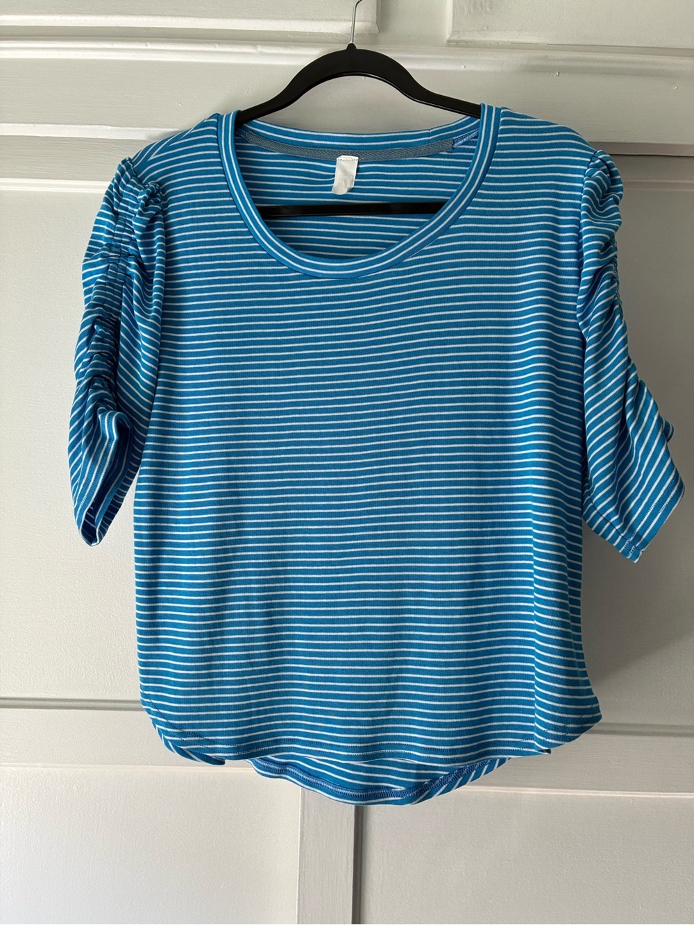 NEW Blue Striped Short Sleeve Ruched Tee
